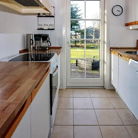 4 Star Holiday In * Hadsund